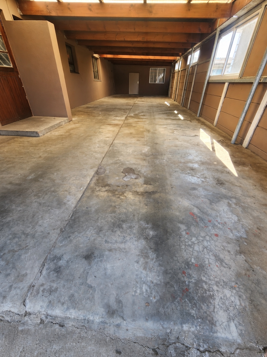 To Let 4 Bedroom Property for Rent in Eikendal Western Cape